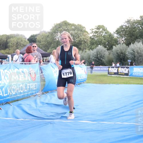 25.08.2024 - Elbe Triathlon Hamburg H.Heesch http://msf.ph/oto/6882189 25.08.2024 12:43:44 Ziel 1779 meine-sportfotos.de