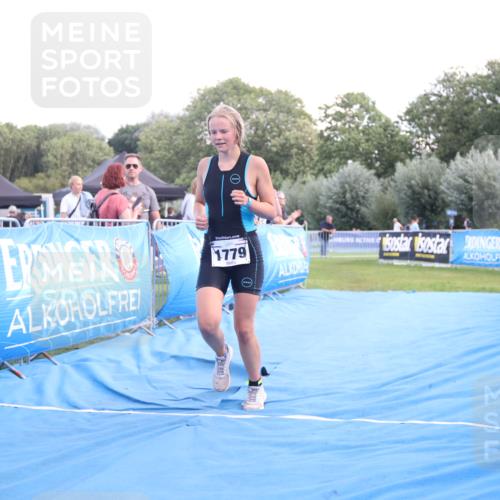 25.08.2024 - Elbe Triathlon Hamburg H.Heesch http://msf.ph/oto/6882190 25.08.2024 12:43:44 Ziel 1779 meine-sportfotos.de