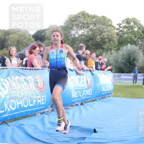 25.08.2024 - Elbe Triathlon Hamburg H.Heesch http://msf.ph/oto/6882241 25.08.2024 12:44:33 Ziel 1767 meine-sportfotos.de