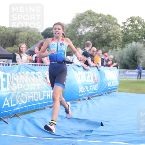 25.08.2024 - Elbe Triathlon Hamburg H.Heesch http://msf.ph/oto/6882243 25.08.2024 12:44:33 Ziel 1767 meine-sportfotos.de