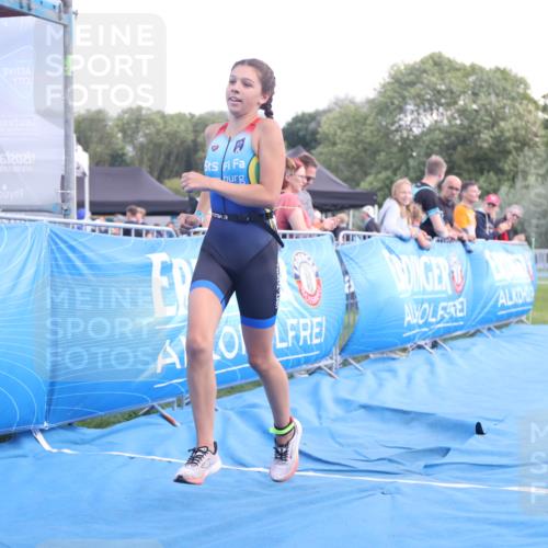 25.08.2024 - Elbe Triathlon Hamburg H.Heesch http://msf.ph/oto/6882249 25.08.2024 12:44:33 Ziel 1767 meine-sportfotos.de