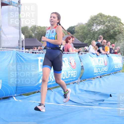 25.08.2024 - Elbe Triathlon Hamburg H.Heesch http://msf.ph/oto/6882250 25.08.2024 12:44:33 Ziel 1767 meine-sportfotos.de