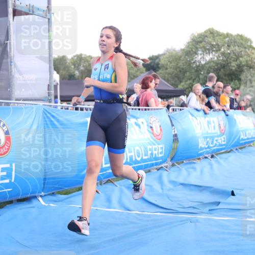 25.08.2024 - Elbe Triathlon Hamburg H.Heesch http://msf.ph/oto/6882251 25.08.2024 12:44:33 Ziel 1767 meine-sportfotos.de