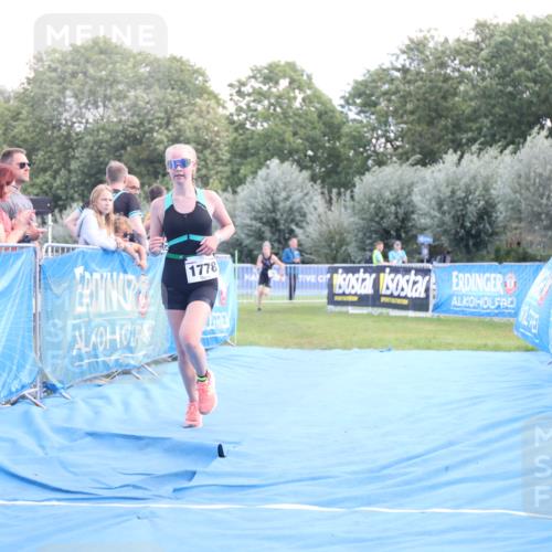 25.08.2024 - Elbe Triathlon Hamburg H.Heesch http://msf.ph/oto/6882260 25.08.2024 12:45:34 Ziel 1766, 1778 meine-sportfotos.de