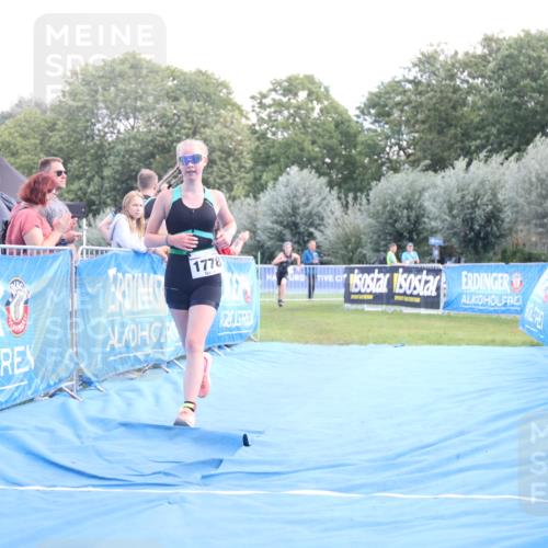 25.08.2024 - Elbe Triathlon Hamburg H.Heesch http://msf.ph/oto/6882263 25.08.2024 12:45:34 Ziel 1766, 1778 meine-sportfotos.de