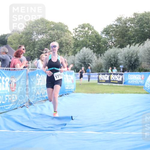 25.08.2024 - Elbe Triathlon Hamburg H.Heesch http://msf.ph/oto/6882265 25.08.2024 12:45:34 Ziel 1766, 1778 meine-sportfotos.de