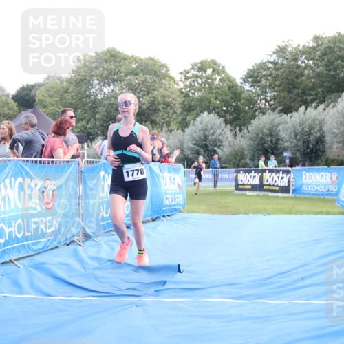 25.08.2024 - Elbe Triathlon Hamburg H.Heesch http://msf.ph/oto/6882267 25.08.2024 12:45:34 Ziel 1766, 1778 meine-sportfotos.de