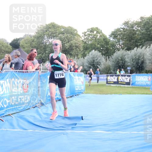 25.08.2024 - Elbe Triathlon Hamburg H.Heesch http://msf.ph/oto/6882268 25.08.2024 12:45:34 Ziel 1766, 1778 meine-sportfotos.de