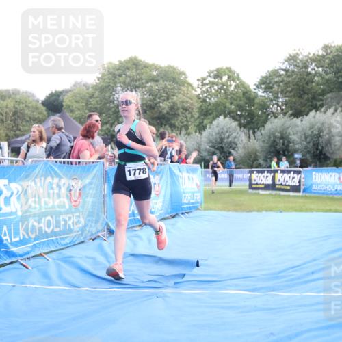 25.08.2024 - Elbe Triathlon Hamburg H.Heesch http://msf.ph/oto/6882270 25.08.2024 12:45:34 Ziel 1766, 1778 meine-sportfotos.de