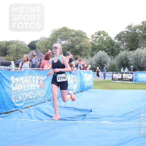 25.08.2024 - Elbe Triathlon Hamburg H.Heesch http://msf.ph/oto/6882272 25.08.2024 12:45:34 Ziel 1766, 1778 meine-sportfotos.de