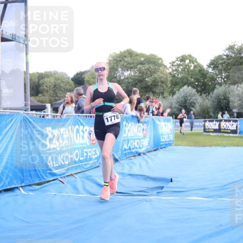 25.08.2024 - Elbe Triathlon Hamburg H.Heesch http://msf.ph/oto/6882276 25.08.2024 12:45:35 Ziel 1766, 1778 meine-sportfotos.de
