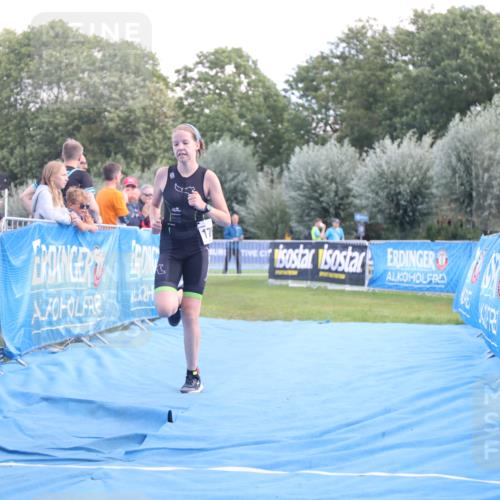25.08.2024 - Elbe Triathlon Hamburg H.Heesch http://msf.ph/oto/6882282 25.08.2024 12:45:39 Ziel 1766, 1778 meine-sportfotos.de