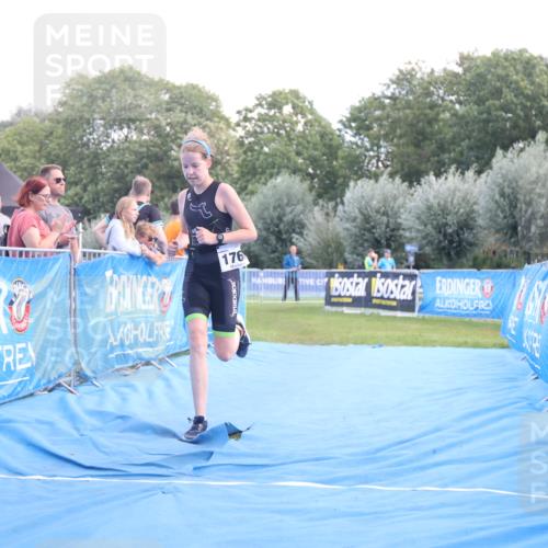 25.08.2024 - Elbe Triathlon Hamburg H.Heesch http://msf.ph/oto/6882288 25.08.2024 12:45:39 Ziel 1766, 1778 meine-sportfotos.de