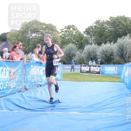 25.08.2024 - Elbe Triathlon Hamburg H.Heesch http://msf.ph/oto/6882290 25.08.2024 12:45:39 Ziel 1766, 1778 meine-sportfotos.de