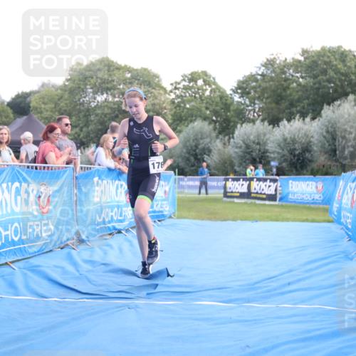 25.08.2024 - Elbe Triathlon Hamburg H.Heesch http://msf.ph/oto/6882291 25.08.2024 12:45:39 Ziel 1766, 1778 meine-sportfotos.de