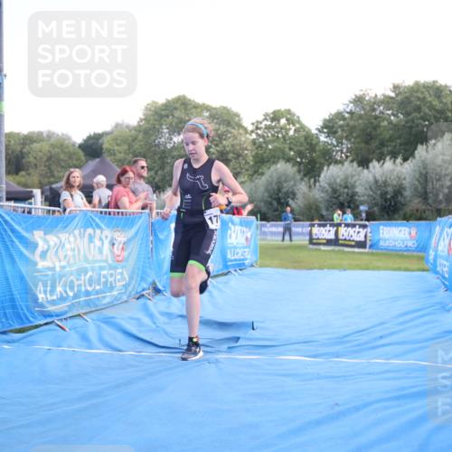 25.08.2024 - Elbe Triathlon Hamburg H.Heesch http://msf.ph/oto/6882296 25.08.2024 12:45:40 Ziel 1766, 1778 meine-sportfotos.de
