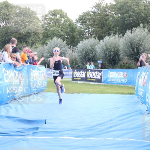 25.08.2024 - Elbe Triathlon Hamburg H.Heesch http://msf.ph/oto/6882303 25.08.2024 12:46:14 Ziel 1775 meine-sportfotos.de