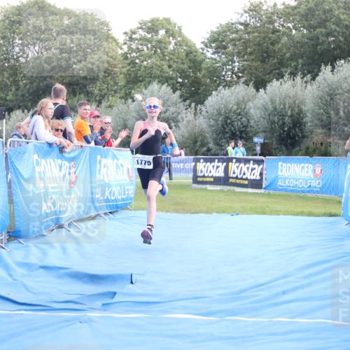 25.08.2024 - Elbe Triathlon Hamburg H.Heesch http://msf.ph/oto/6882306 25.08.2024 12:46:14 Ziel 1775 meine-sportfotos.de