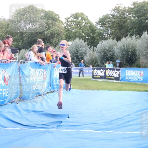 25.08.2024 - Elbe Triathlon Hamburg H.Heesch http://msf.ph/oto/6882313 25.08.2024 12:46:15 Ziel 1775 meine-sportfotos.de
