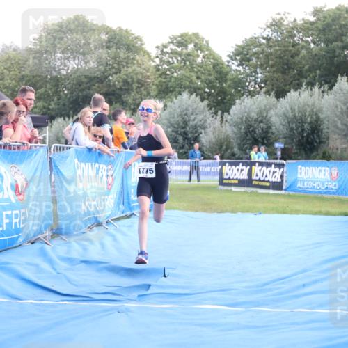25.08.2024 - Elbe Triathlon Hamburg H.Heesch http://msf.ph/oto/6882314 25.08.2024 12:46:15 Ziel 1775 meine-sportfotos.de