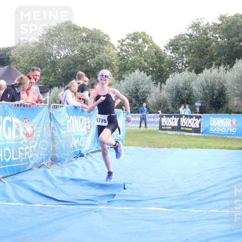 25.08.2024 - Elbe Triathlon Hamburg H.Heesch http://msf.ph/oto/6882317 25.08.2024 12:46:15 Ziel 1775 meine-sportfotos.de