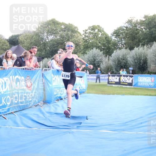 25.08.2024 - Elbe Triathlon Hamburg H.Heesch http://msf.ph/oto/6882320 25.08.2024 12:46:15 Ziel 1775 meine-sportfotos.de