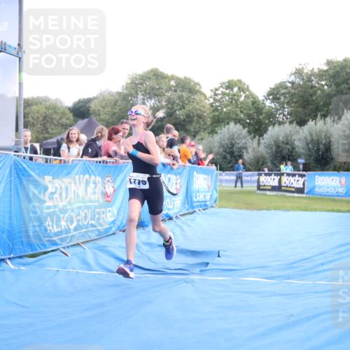25.08.2024 - Elbe Triathlon Hamburg H.Heesch http://msf.ph/oto/6882327 25.08.2024 12:46:15 Ziel 1775 meine-sportfotos.de