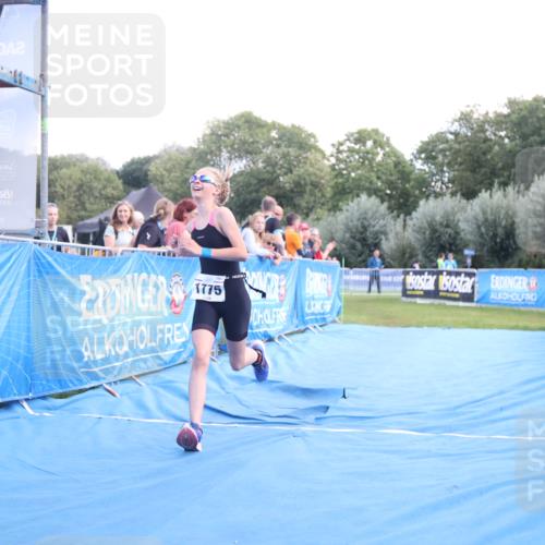 25.08.2024 - Elbe Triathlon Hamburg H.Heesch http://msf.ph/oto/6882328 25.08.2024 12:46:15 Ziel 1775 meine-sportfotos.de