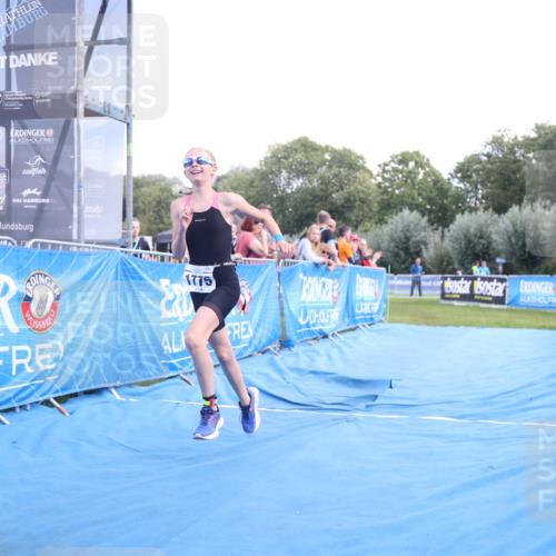 25.08.2024 - Elbe Triathlon Hamburg H.Heesch http://msf.ph/oto/6882333 25.08.2024 12:46:16 Ziel 1775 meine-sportfotos.de