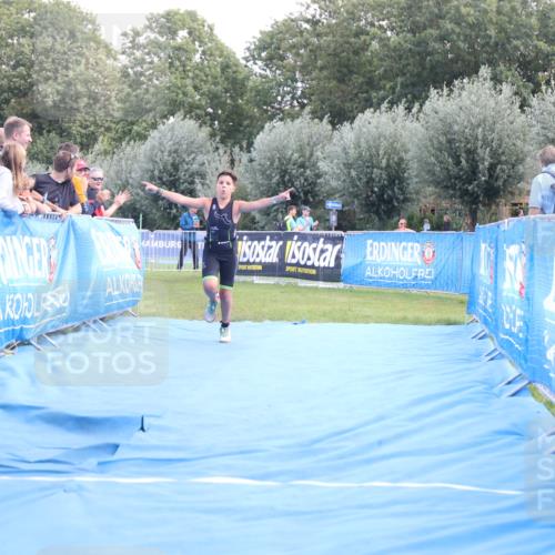 25.08.2024 - Elbe Triathlon Hamburg H.Heesch http://msf.ph/oto/6882341 25.08.2024 12:47:02 Ziel 1753 meine-sportfotos.de
