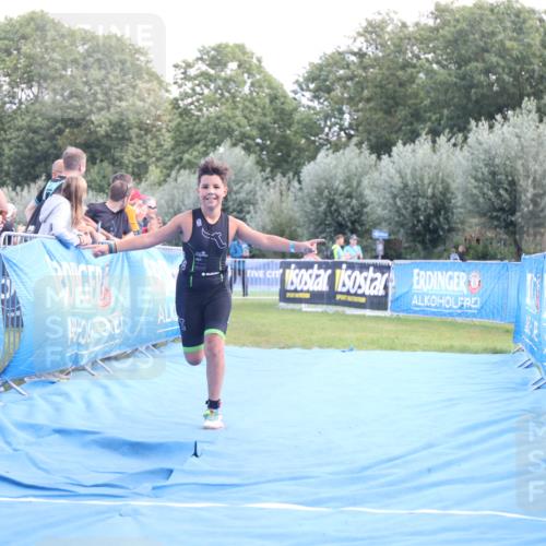 25.08.2024 - Elbe Triathlon Hamburg H.Heesch http://msf.ph/oto/6882346 25.08.2024 12:47:04 Ziel 1753, 1770 meine-sportfotos.de