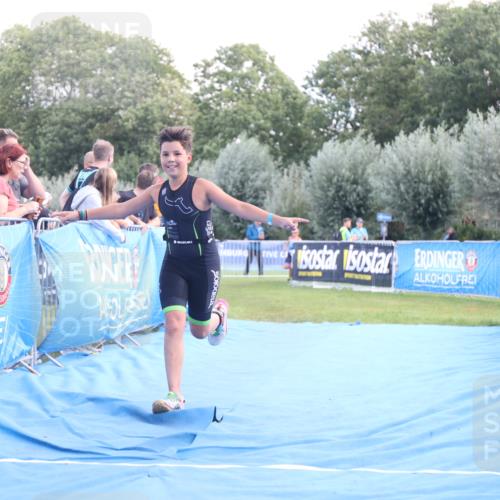 25.08.2024 - Elbe Triathlon Hamburg H.Heesch http://msf.ph/oto/6882352 25.08.2024 12:47:04 Ziel 1753, 1770 meine-sportfotos.de
