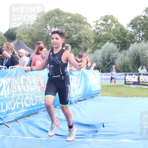 25.08.2024 - Elbe Triathlon Hamburg H.Heesch http://msf.ph/oto/6882363 25.08.2024 12:47:05 Ziel 1753, 1770 meine-sportfotos.de