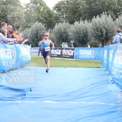 25.08.2024 - Elbe Triathlon Hamburg H.Heesch http://msf.ph/oto/6882368 25.08.2024 12:47:10 Ziel 1753, 1770 meine-sportfotos.de