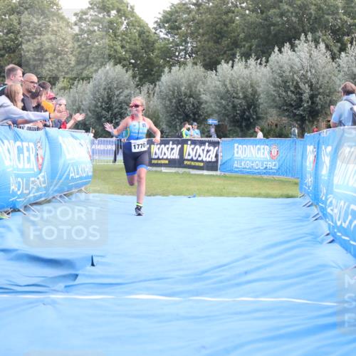 25.08.2024 - Elbe Triathlon Hamburg H.Heesch http://msf.ph/oto/6882369 25.08.2024 12:47:10 Ziel 1753, 1770 meine-sportfotos.de