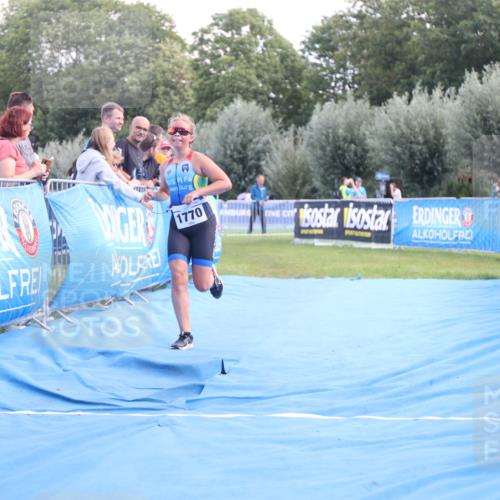 25.08.2024 - Elbe Triathlon Hamburg H.Heesch http://msf.ph/oto/6882378 25.08.2024 12:47:11 Ziel 1753, 1770 meine-sportfotos.de