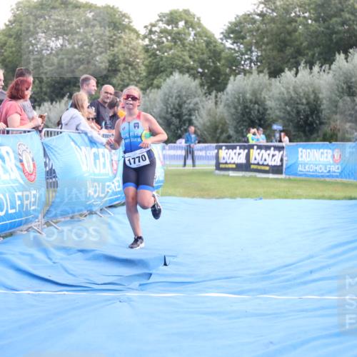 25.08.2024 - Elbe Triathlon Hamburg H.Heesch http://msf.ph/oto/6882379 25.08.2024 12:47:11 Ziel 1753, 1770 meine-sportfotos.de