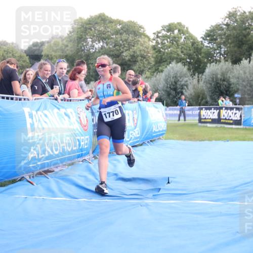 25.08.2024 - Elbe Triathlon Hamburg H.Heesch http://msf.ph/oto/6882387 25.08.2024 12:47:12 Ziel 1753, 1770 meine-sportfotos.de