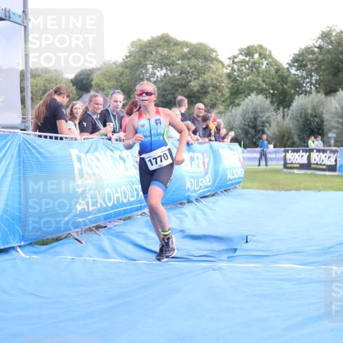 25.08.2024 - Elbe Triathlon Hamburg H.Heesch http://msf.ph/oto/6882391 25.08.2024 12:47:12 Ziel 1753, 1770 meine-sportfotos.de