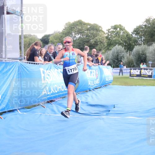 25.08.2024 - Elbe Triathlon Hamburg H.Heesch http://msf.ph/oto/6882393 25.08.2024 12:47:12 Ziel 1753, 1770 meine-sportfotos.de