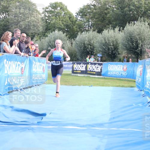 25.08.2024 - Elbe Triathlon Hamburg H.Heesch http://msf.ph/oto/6882423 25.08.2024 12:47:38 Ziel 1768 meine-sportfotos.de