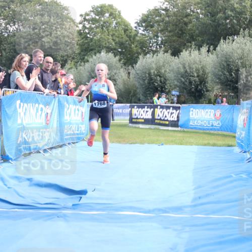 25.08.2024 - Elbe Triathlon Hamburg H.Heesch http://msf.ph/oto/6882425 25.08.2024 12:47:38 Ziel 1768 meine-sportfotos.de