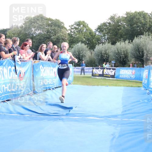 25.08.2024 - Elbe Triathlon Hamburg H.Heesch http://msf.ph/oto/6882434 25.08.2024 12:47:39 Ziel 1768 meine-sportfotos.de