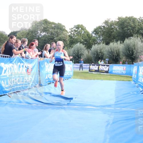 25.08.2024 - Elbe Triathlon Hamburg H.Heesch http://msf.ph/oto/6882437 25.08.2024 12:47:39 Ziel 1768 meine-sportfotos.de