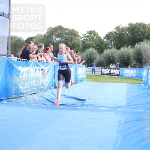 25.08.2024 - Elbe Triathlon Hamburg H.Heesch http://msf.ph/oto/6882441 25.08.2024 12:47:39 Ziel 1768 meine-sportfotos.de
