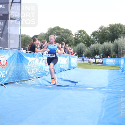 25.08.2024 - Elbe Triathlon Hamburg H.Heesch http://msf.ph/oto/6882445 25.08.2024 12:47:39 Ziel 1768 meine-sportfotos.de