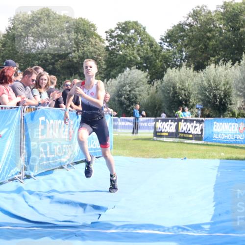 25.08.2024 - Elbe Triathlon Hamburg H.Heesch http://msf.ph/oto/6882499 25.08.2024 12:48:37 Ziel 1757 meine-sportfotos.de