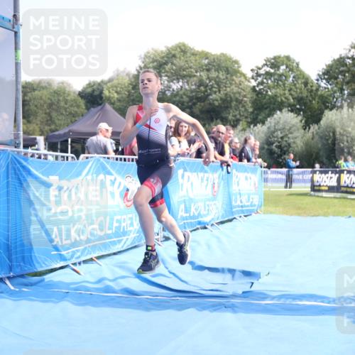25.08.2024 - Elbe Triathlon Hamburg H.Heesch http://msf.ph/oto/6882507 25.08.2024 12:48:38 Ziel 1757 meine-sportfotos.de