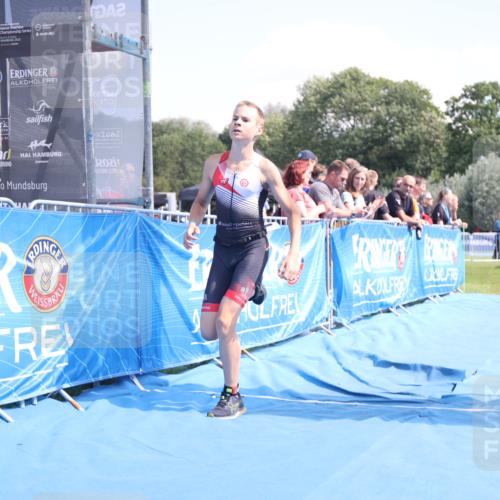 25.08.2024 - Elbe Triathlon Hamburg H.Heesch http://msf.ph/oto/6882511 25.08.2024 12:48:38 Ziel 1757 meine-sportfotos.de
