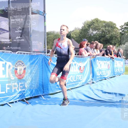 25.08.2024 - Elbe Triathlon Hamburg H.Heesch http://msf.ph/oto/6882512 25.08.2024 12:48:38 Ziel 1757 meine-sportfotos.de